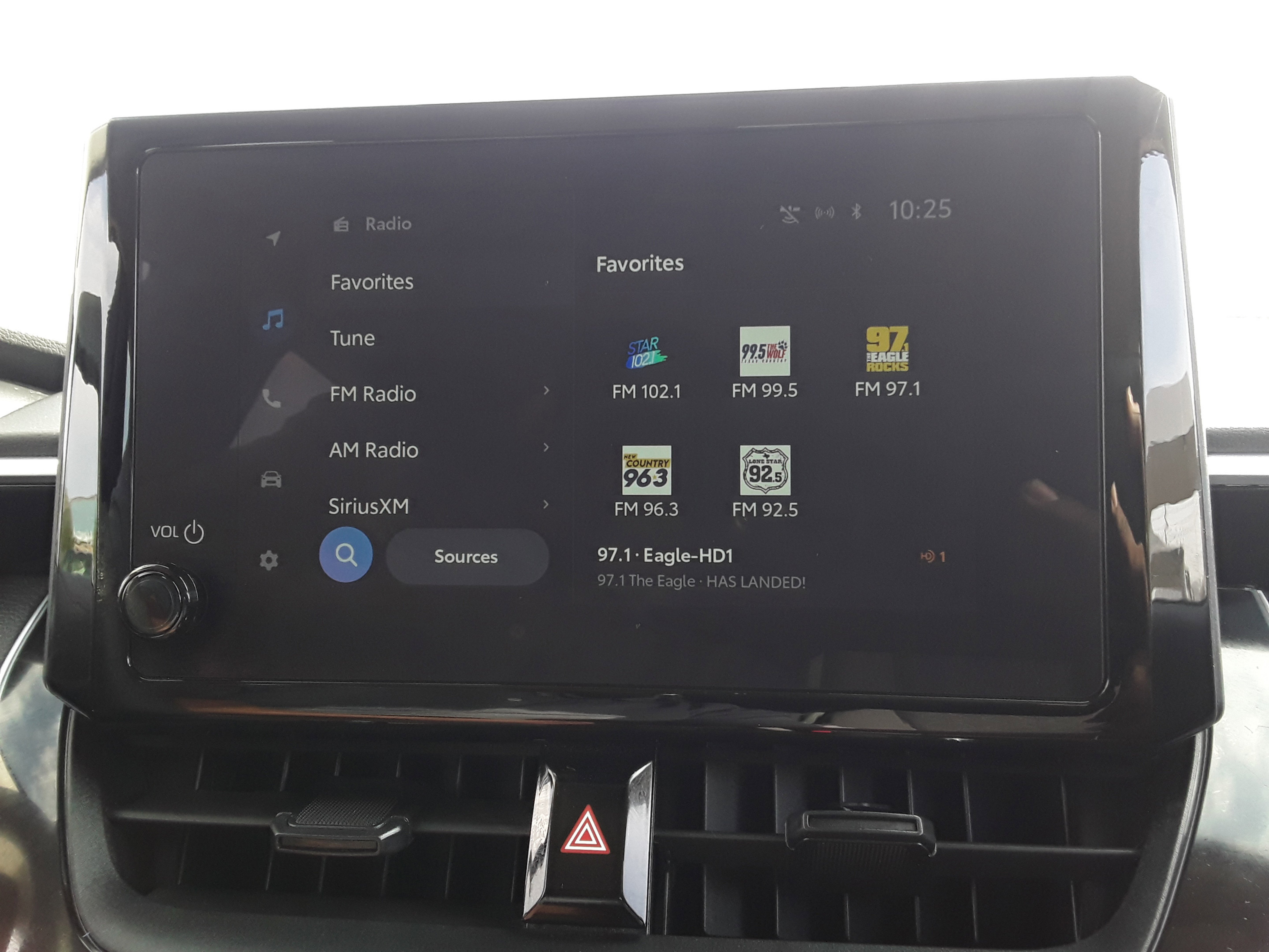 Vehicle image 15 of 21