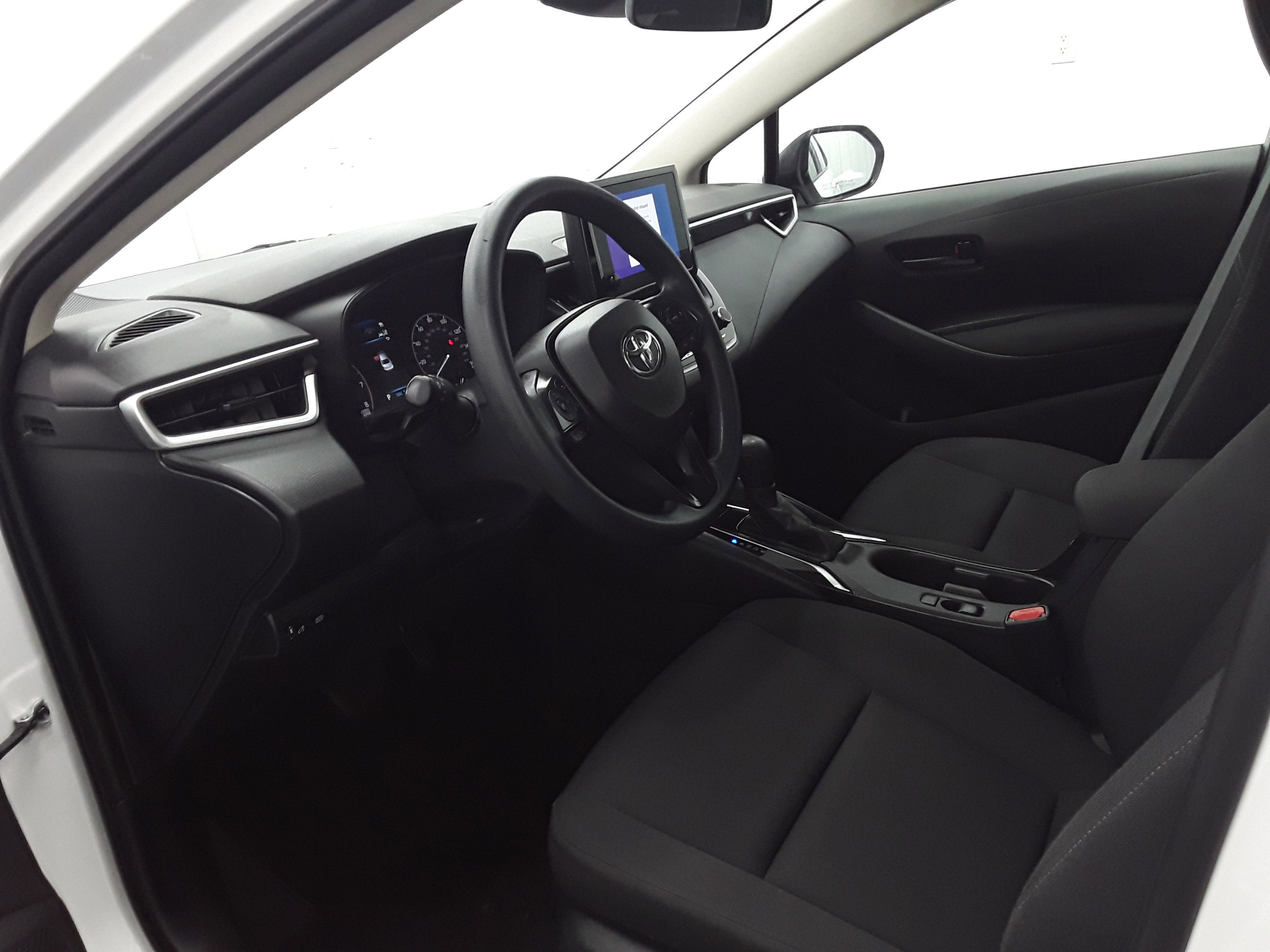 Vehicle image 12 of 23