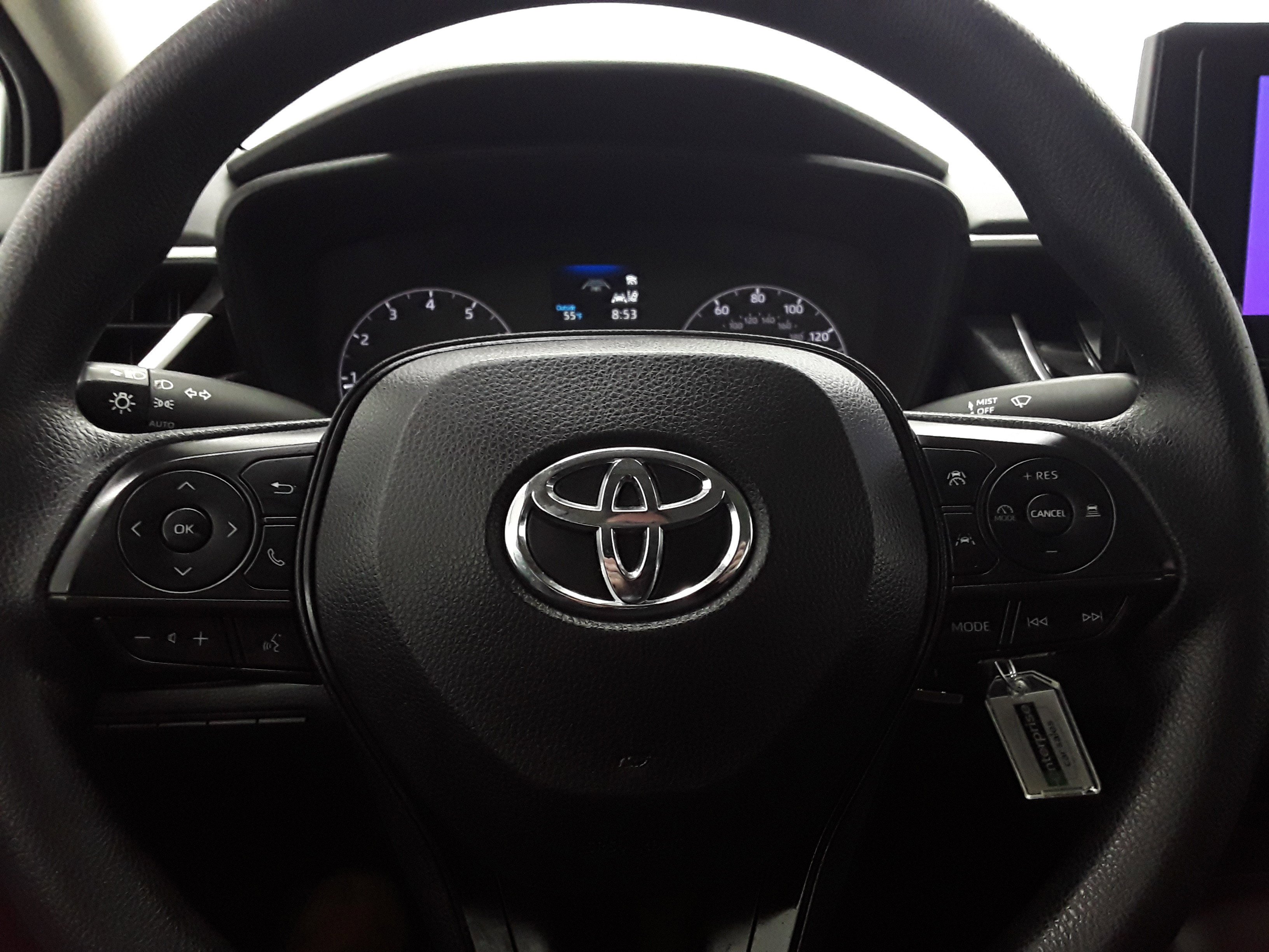 Vehicle image 16 of 23