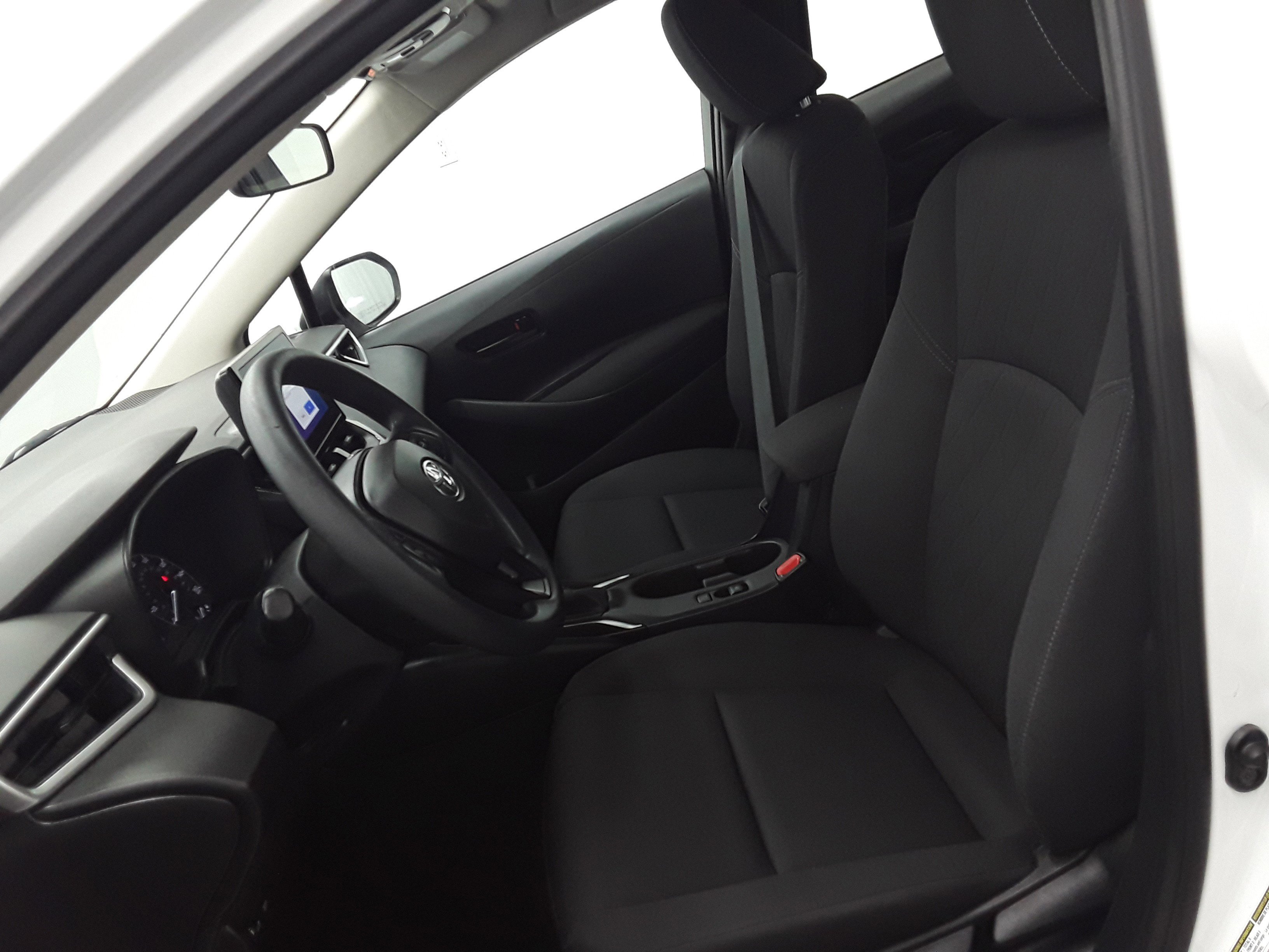Vehicle image 13 of 23