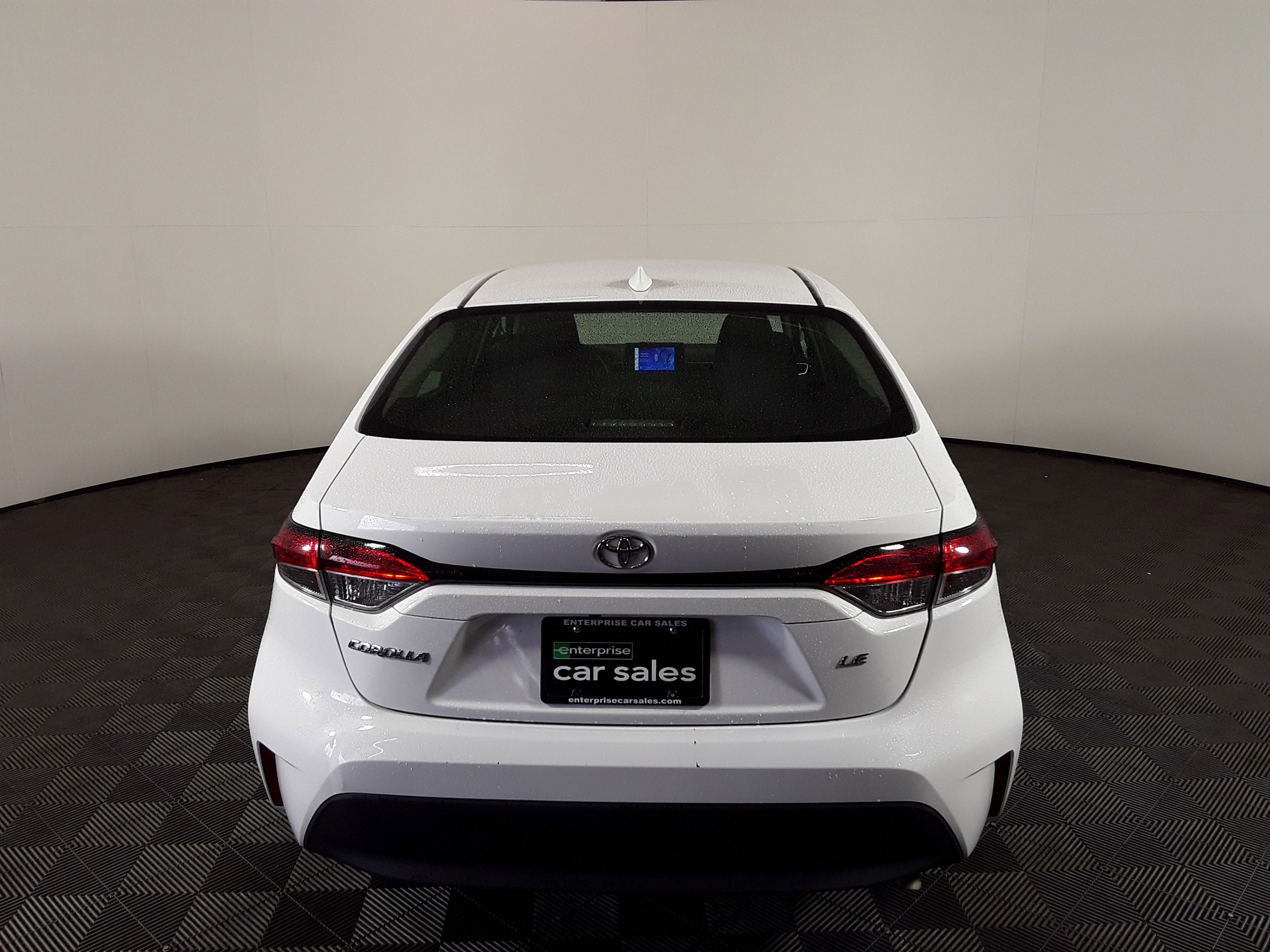Vehicle image 4 of 23