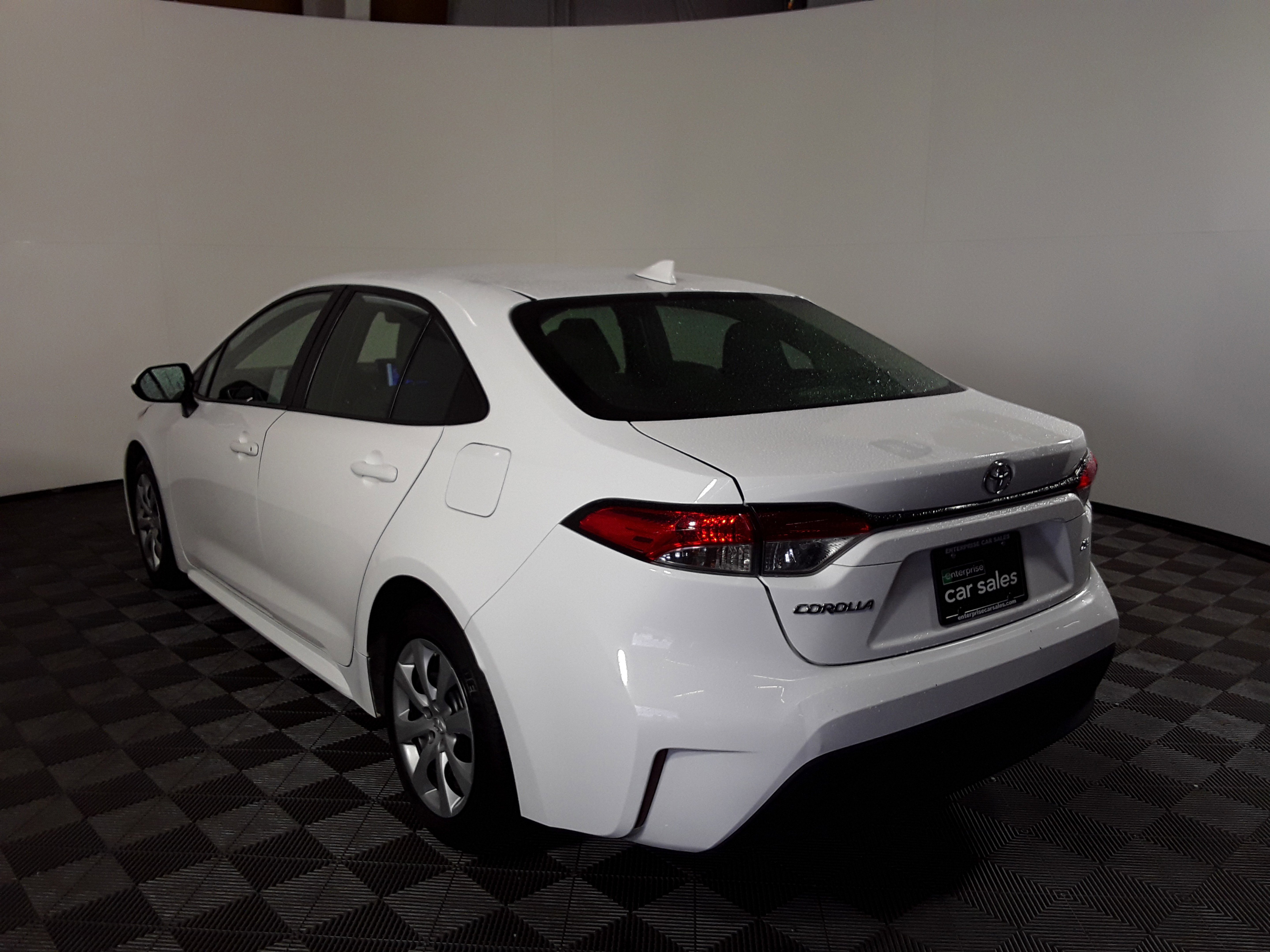 Vehicle image 6 of 23