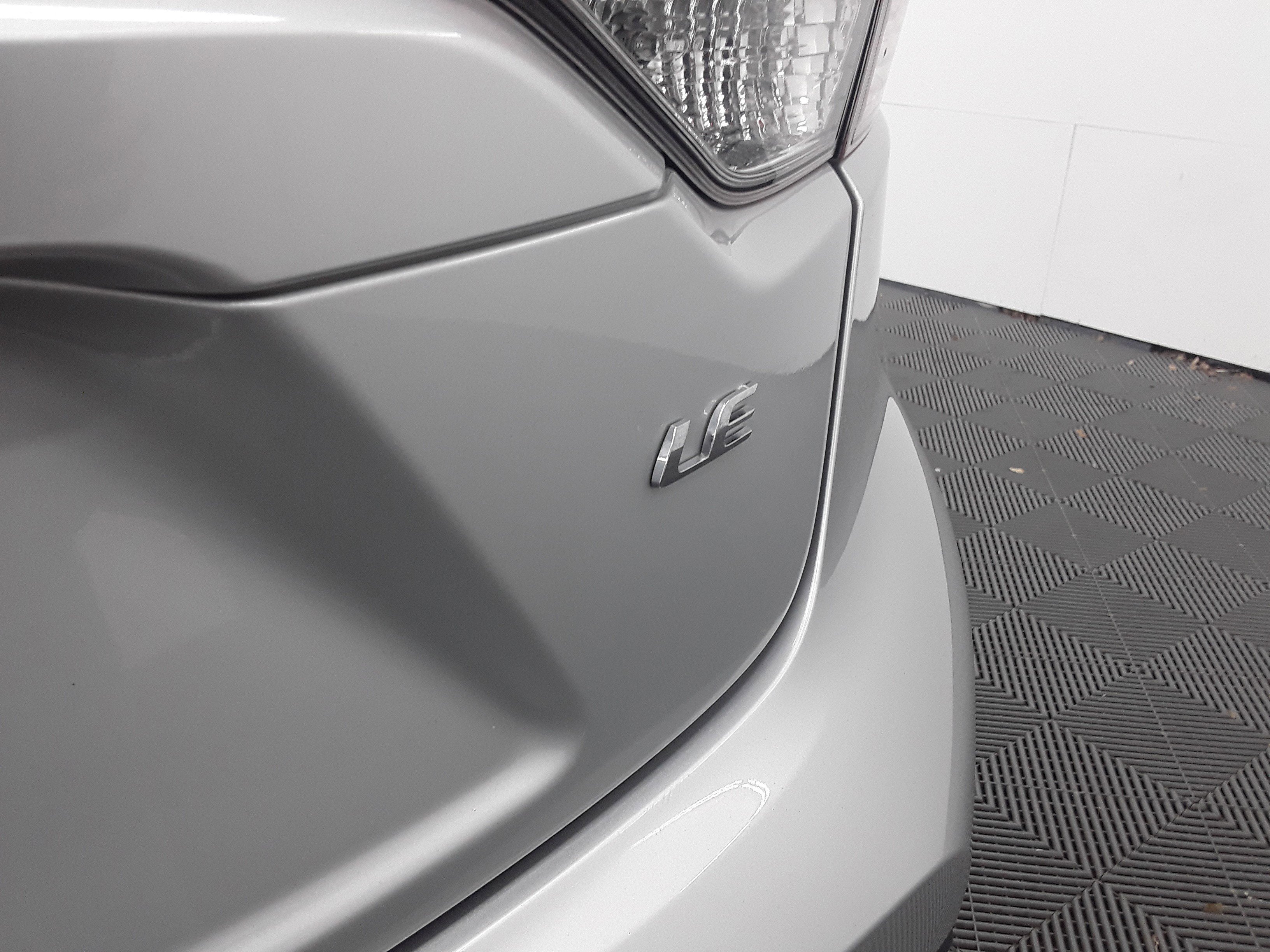 Vehicle image 7 of 23
