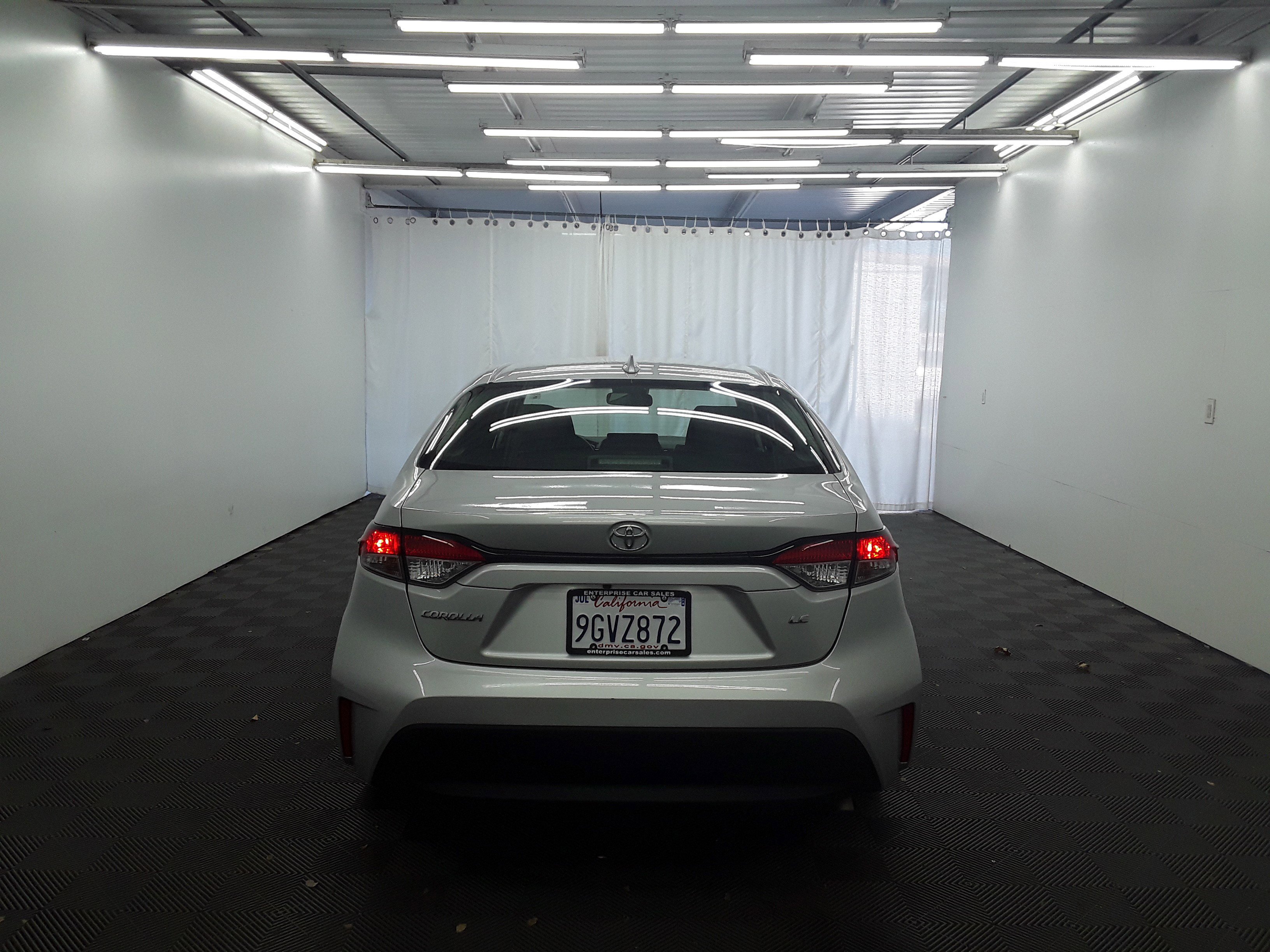 Vehicle image 4 of 23