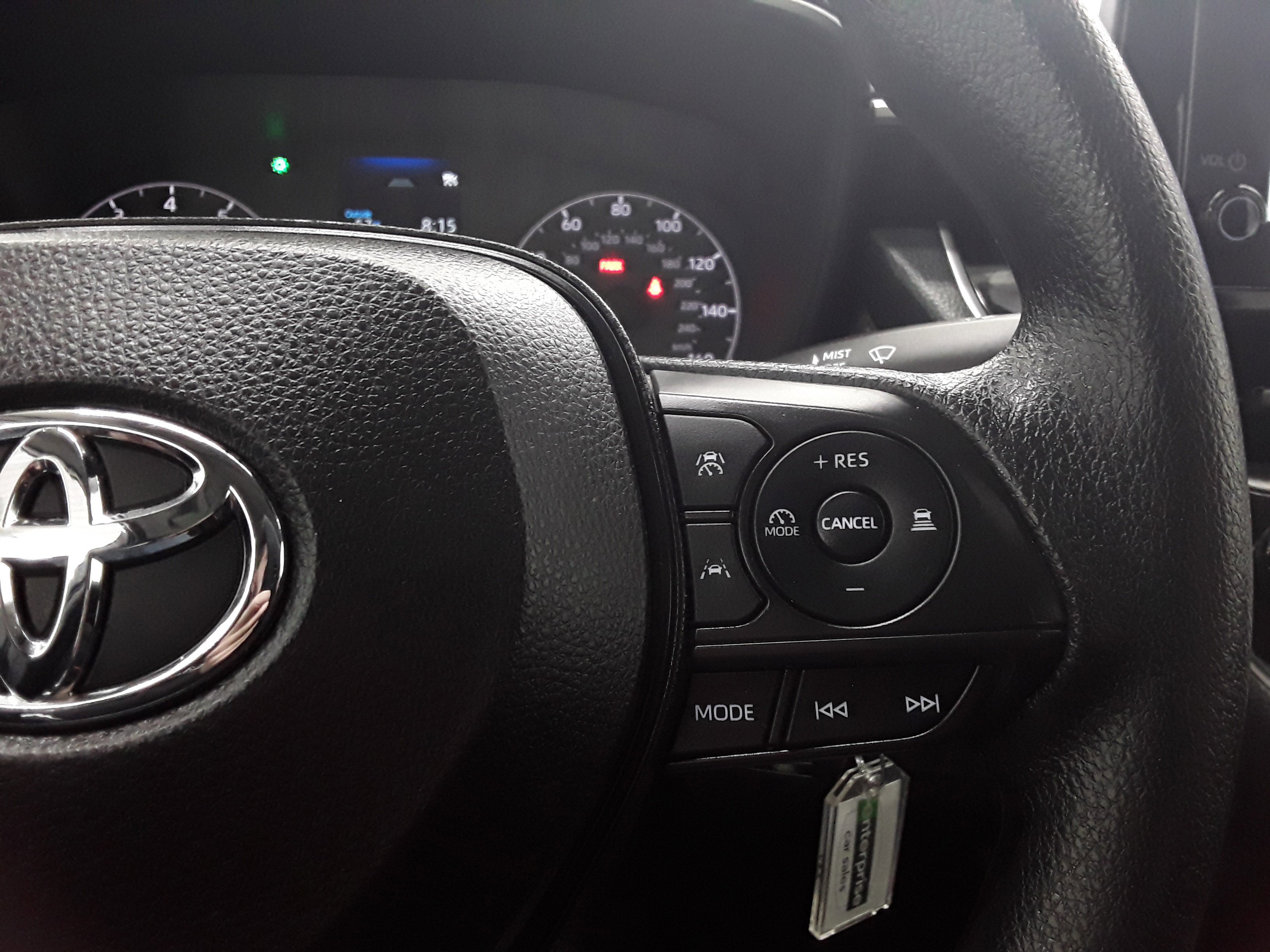 Vehicle image 18 of 23