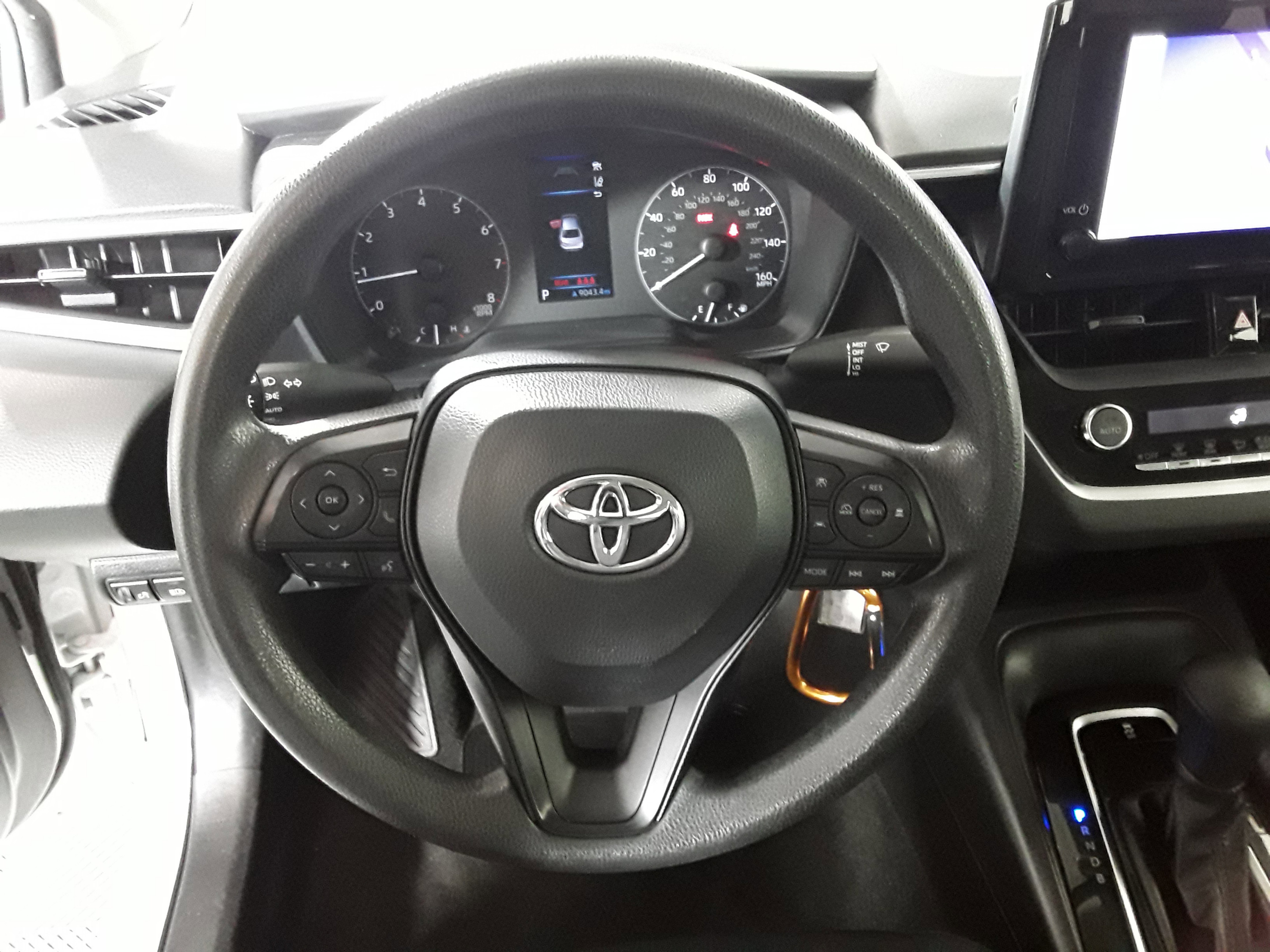 Vehicle image 17 of 22