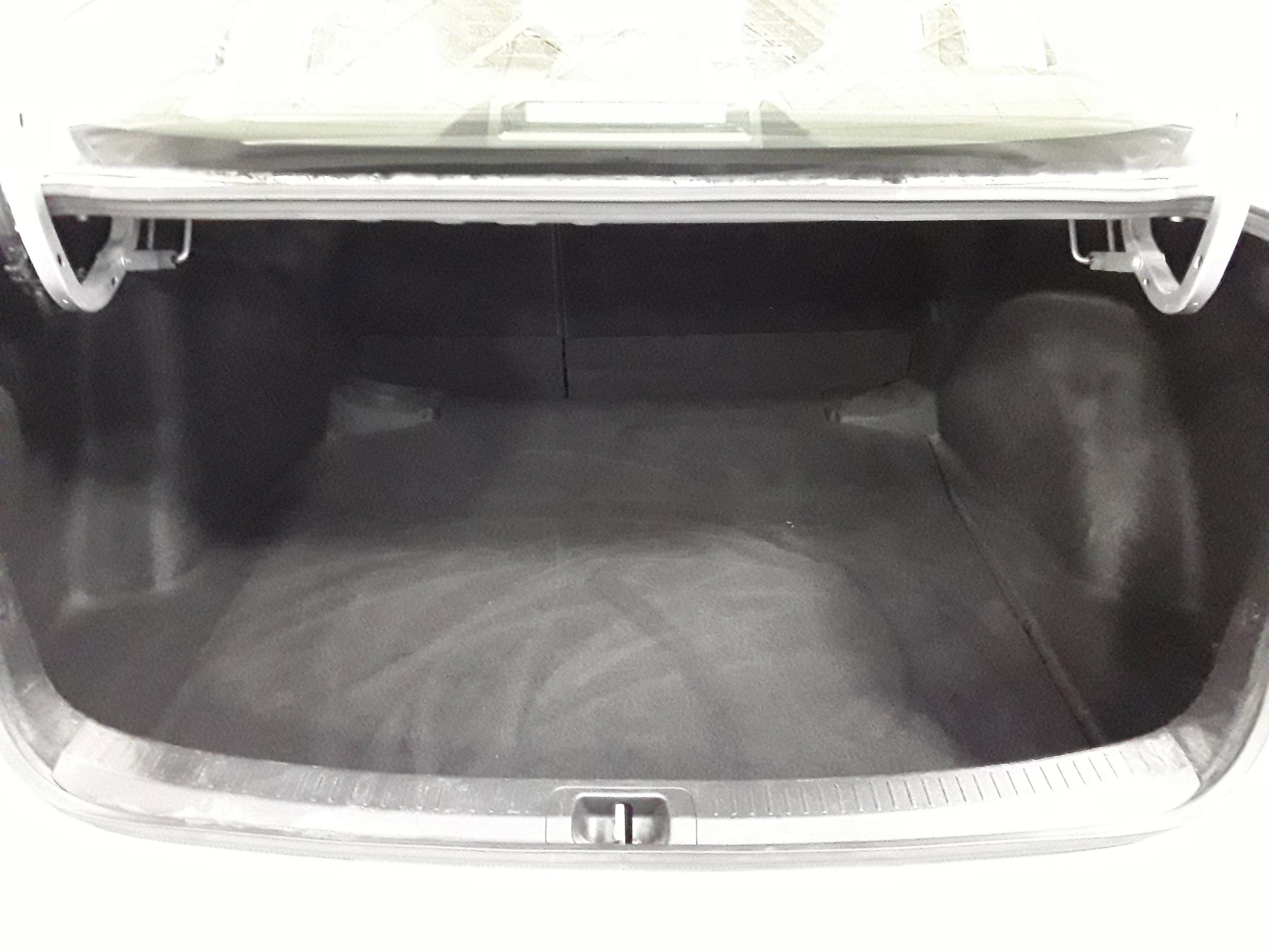 Vehicle image 8 of 22