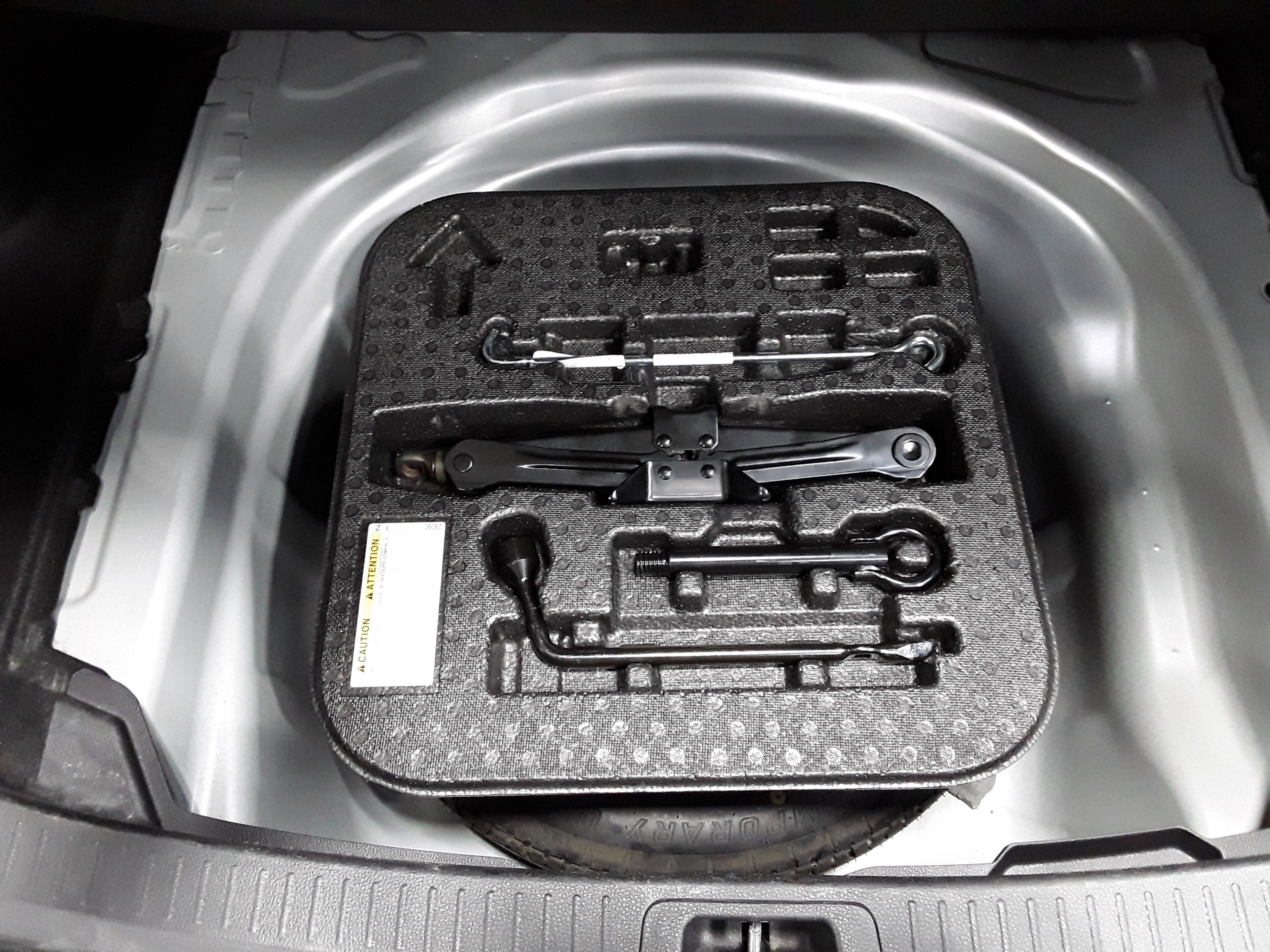 Vehicle image 9 of 22