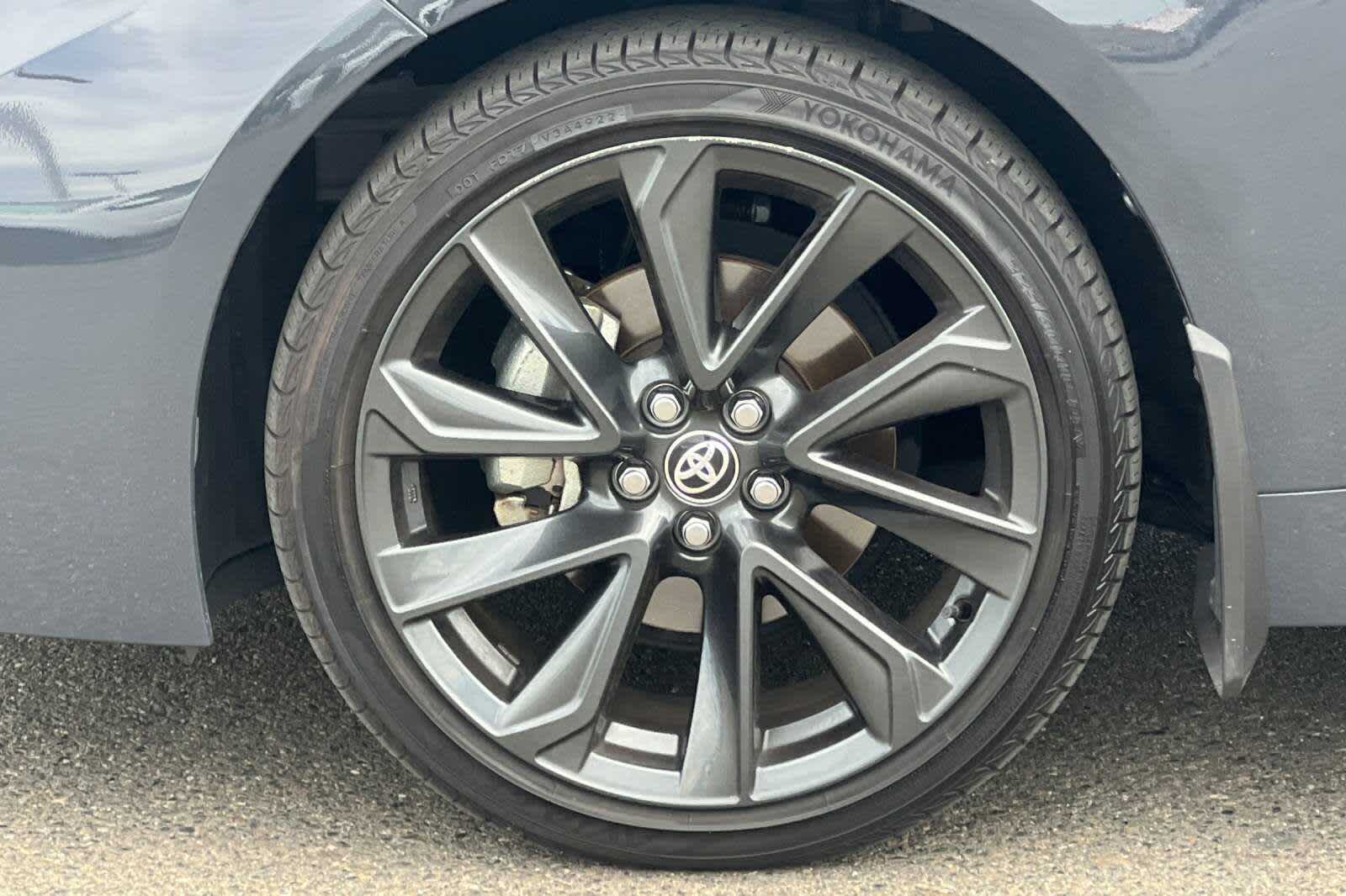 Vehicle image 26 of 29