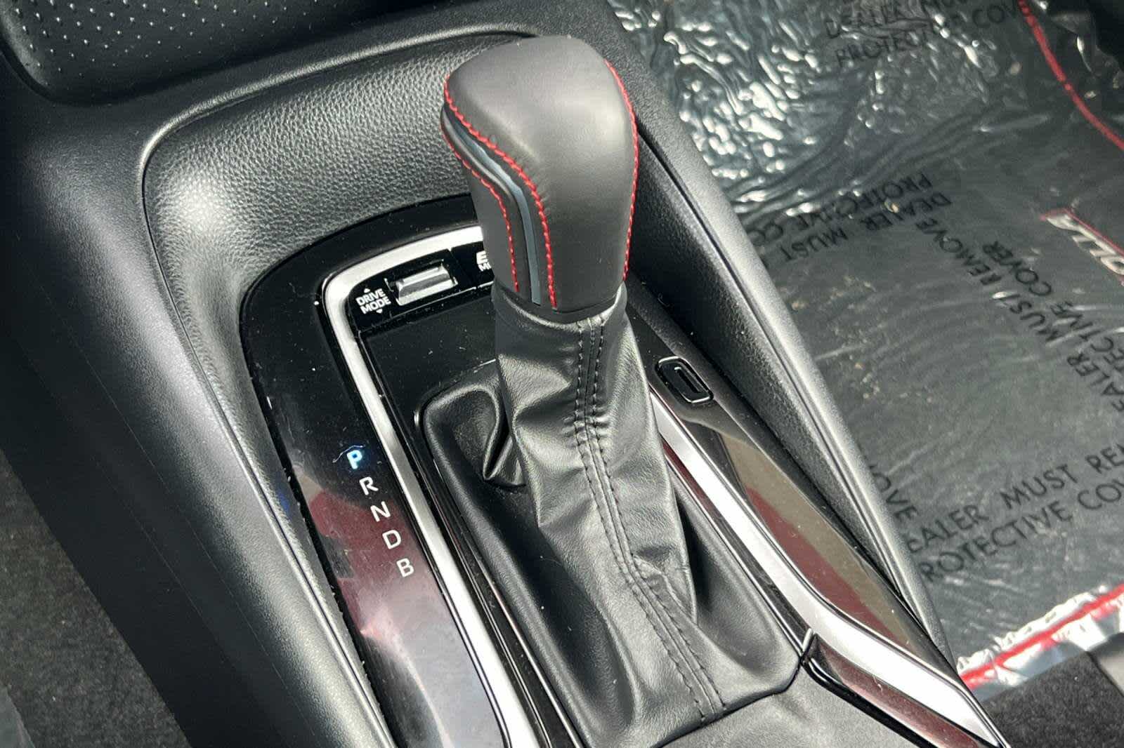 Vehicle image 21 of 29