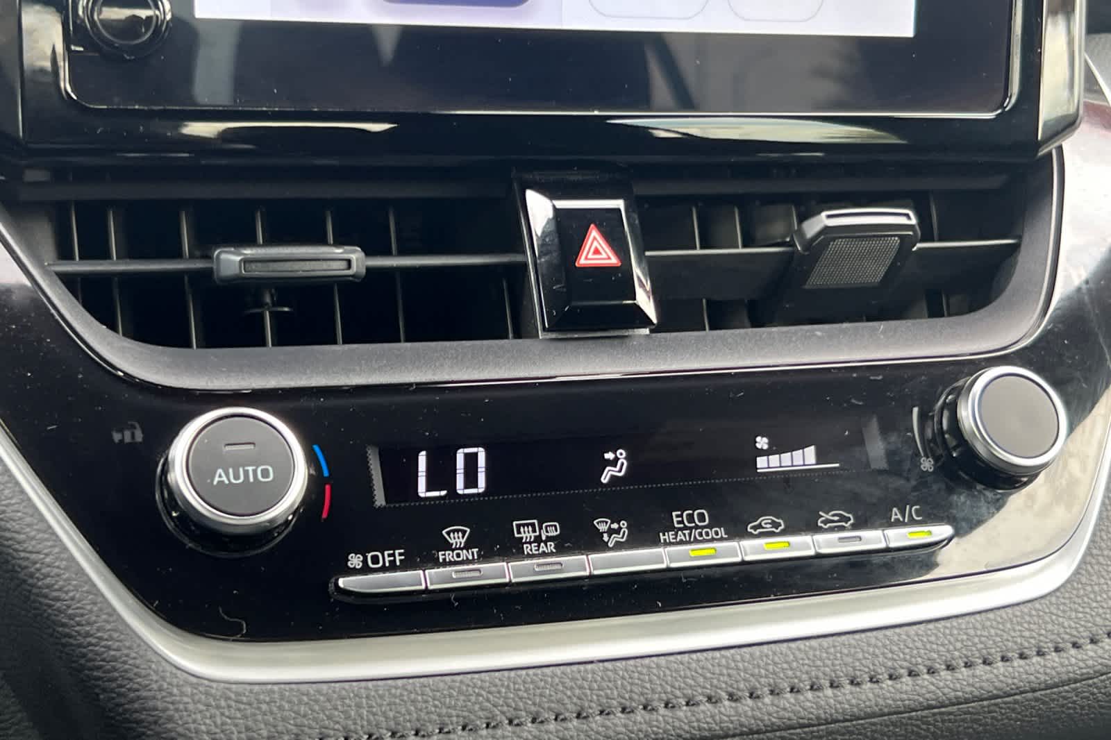 Vehicle image 20 of 29