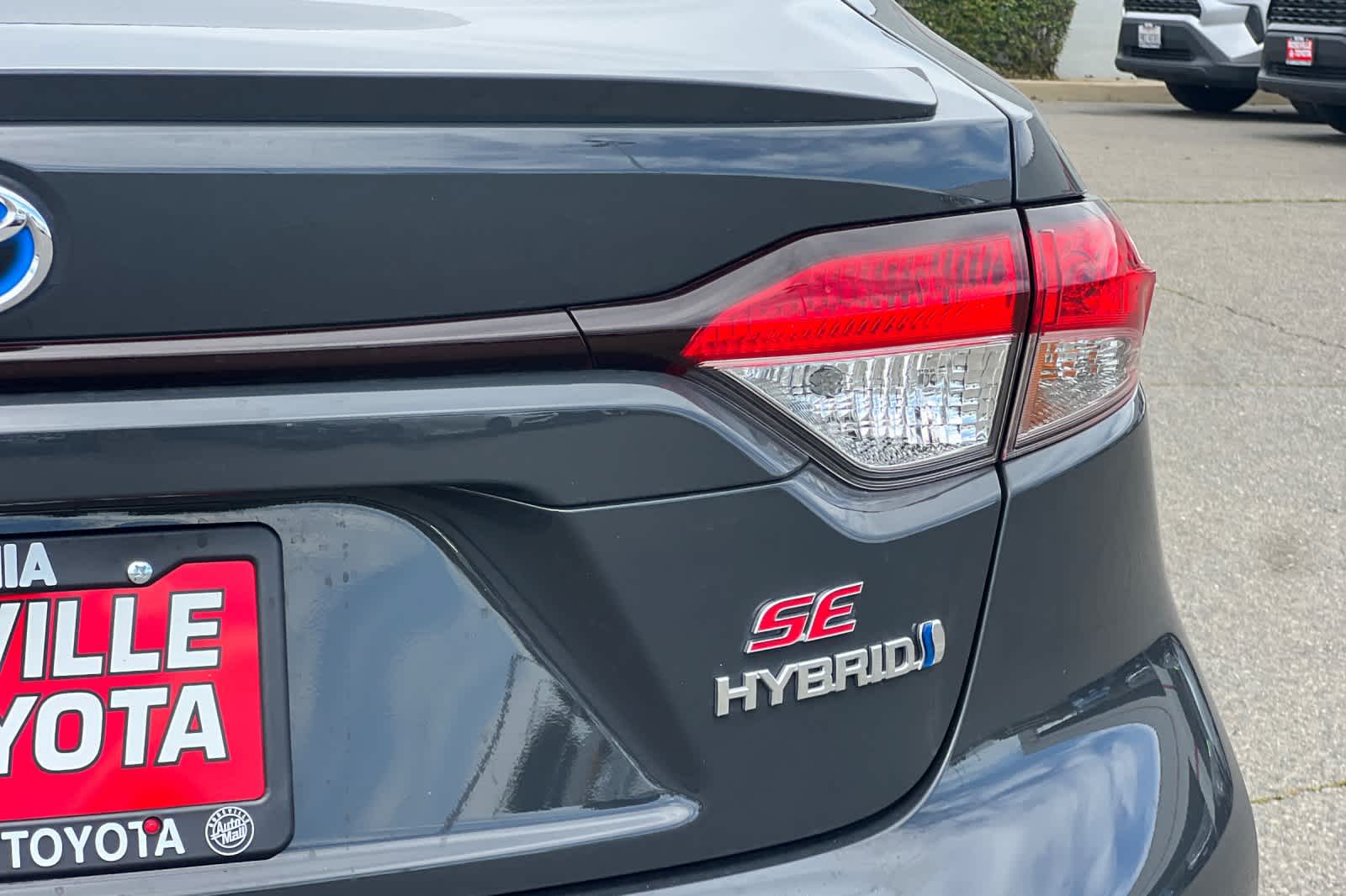 Vehicle image 27 of 29