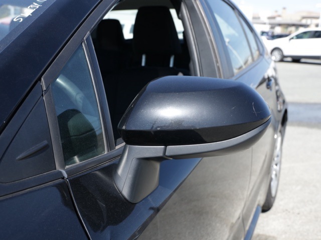 Vehicle image 12 of 31