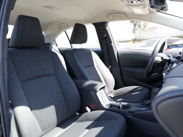 Vehicle image 16 of 31