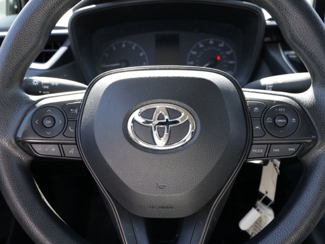 Vehicle image 22 of 31