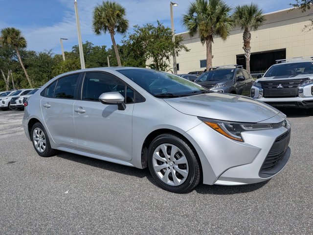 2023 Toyota Corolla LE Image 3 of 23