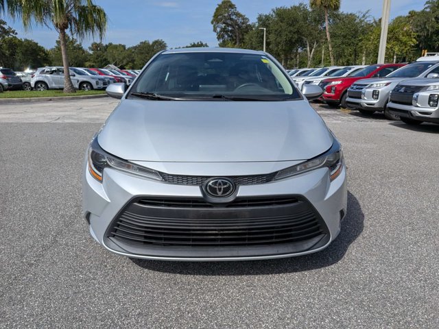 2023 Toyota Corolla LE Image 2 of 23