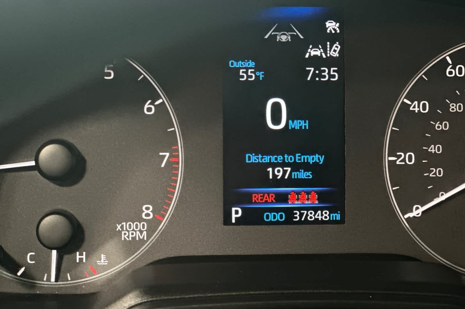 Vehicle image 23 of 25
