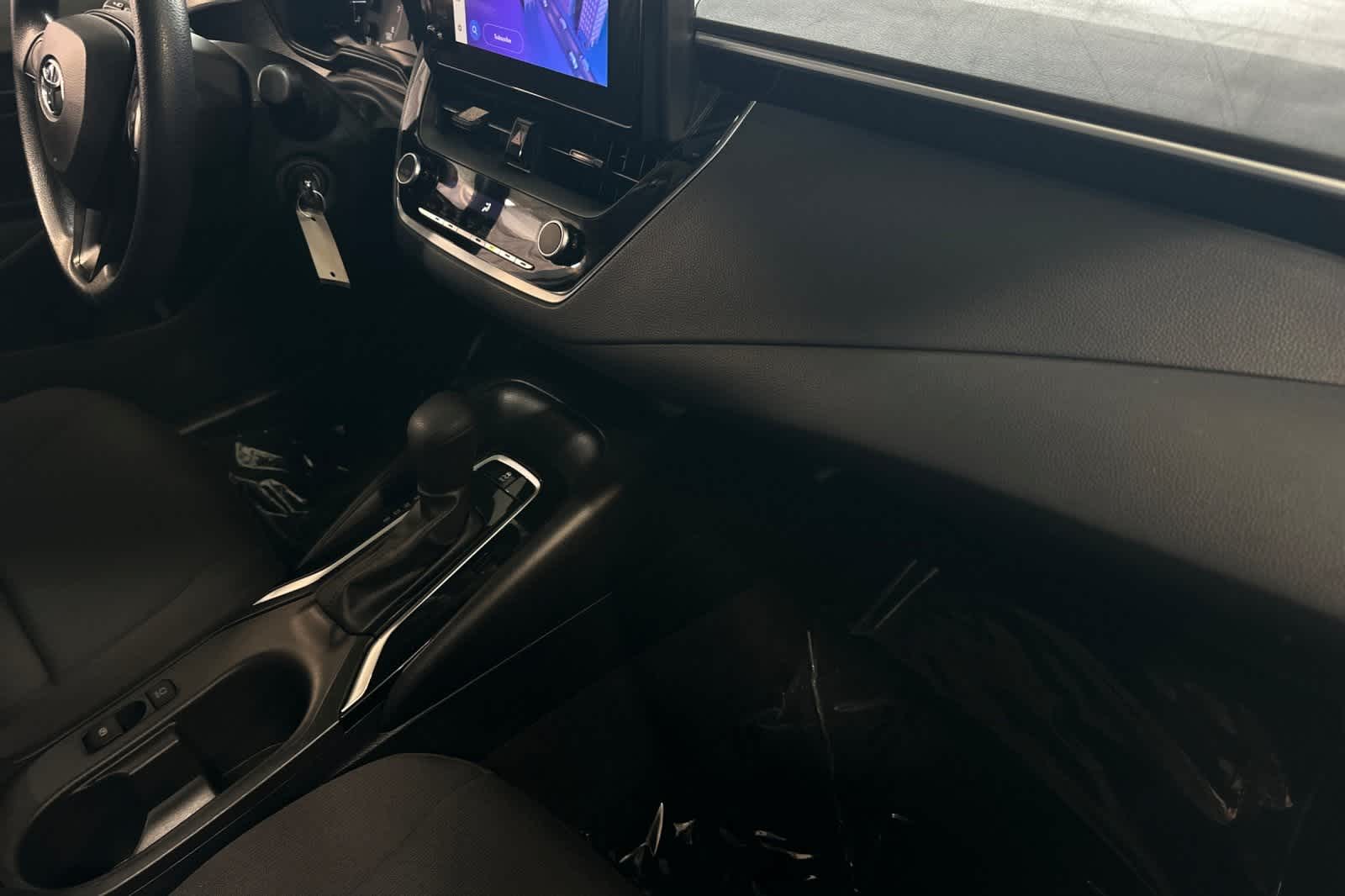 Vehicle image 15 of 25