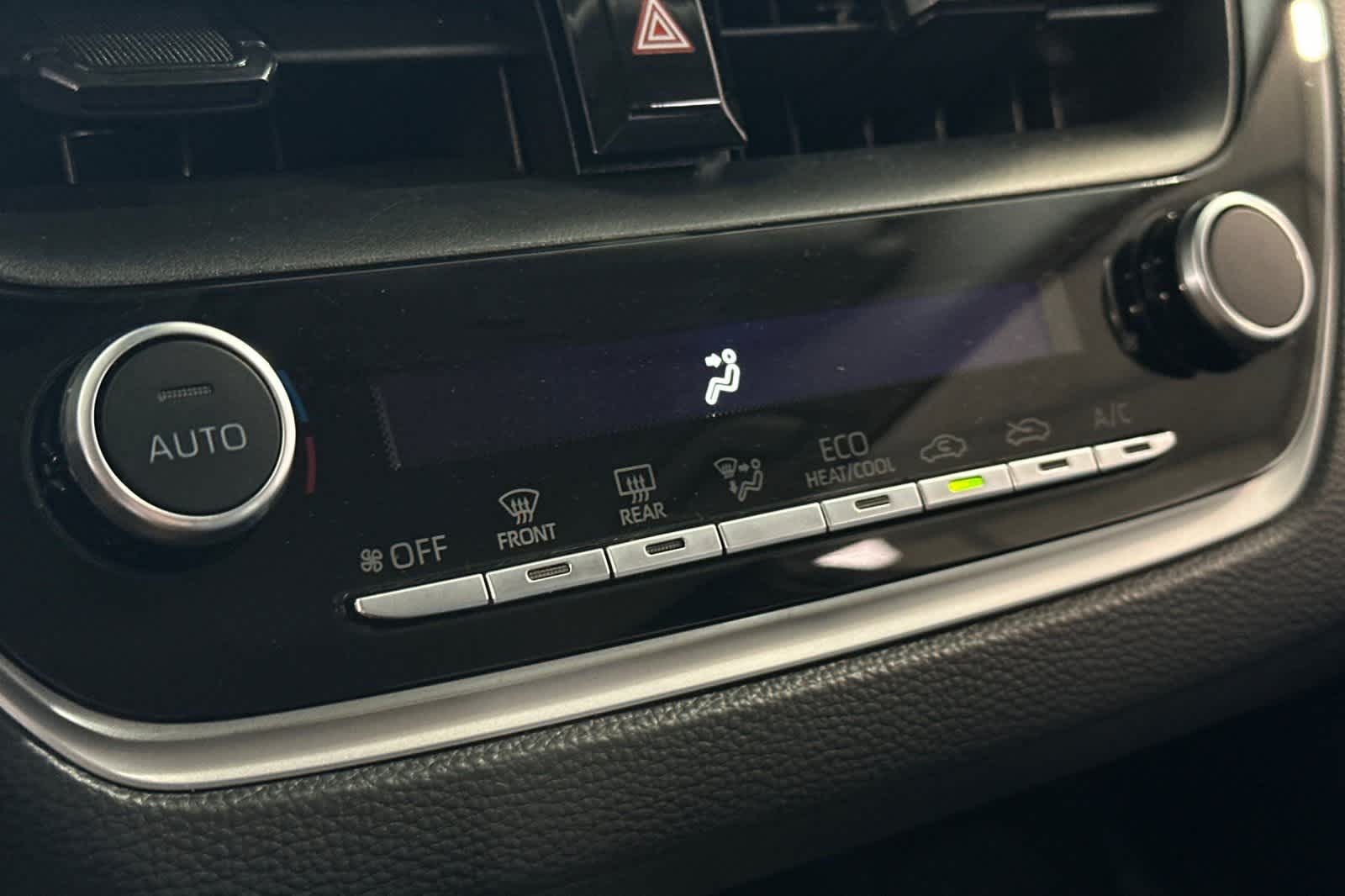 Vehicle image 19 of 25
