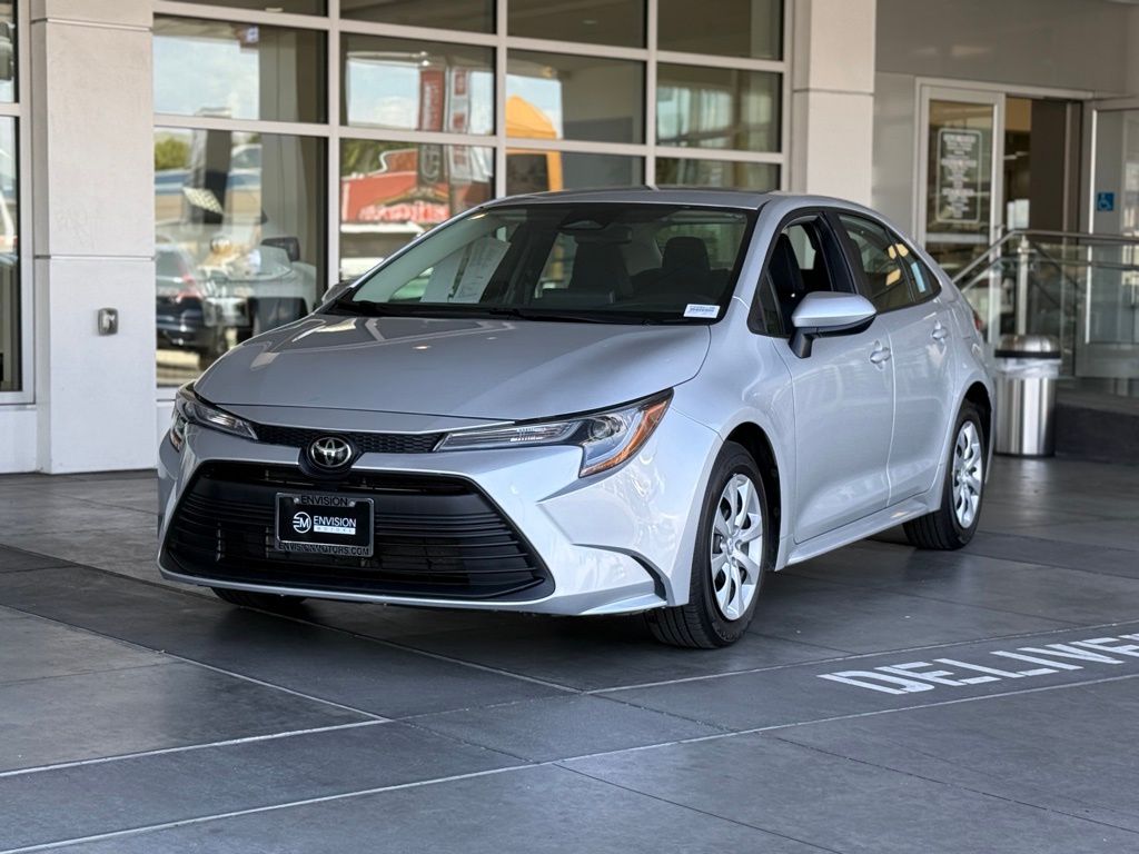 Vehicle image 1 of 33