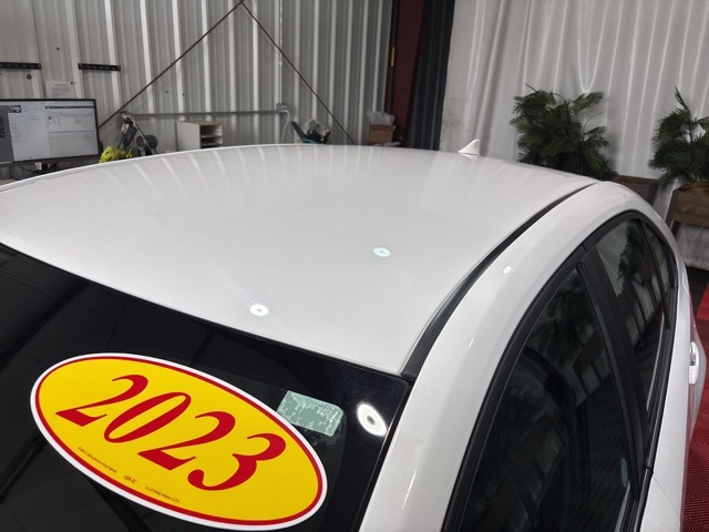 Vehicle image 19 of 28