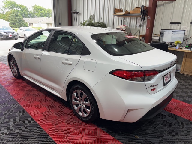 Vehicle image 6 of 28