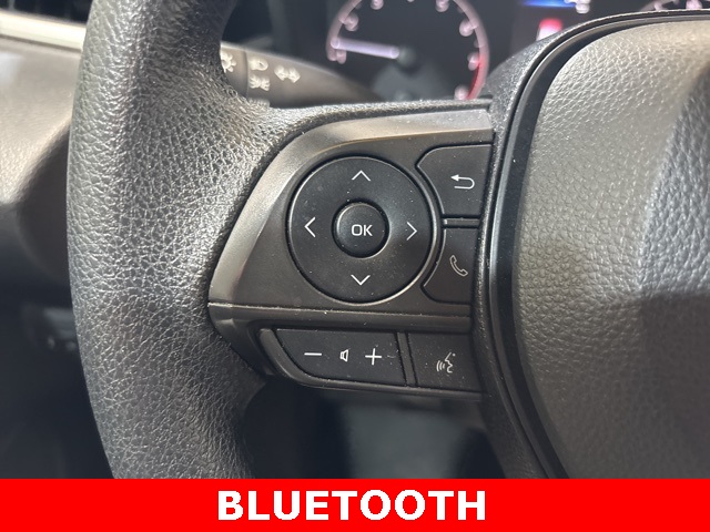 Vehicle image 13 of 28