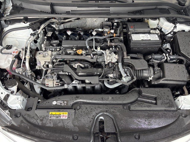 Vehicle image 25 of 28