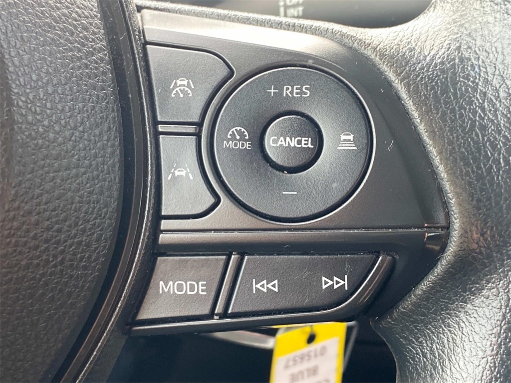 Vehicle image 22 of 35