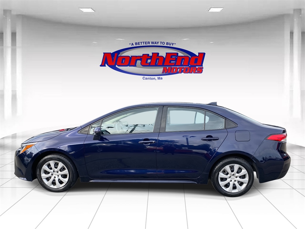 Vehicle image 8 of 35