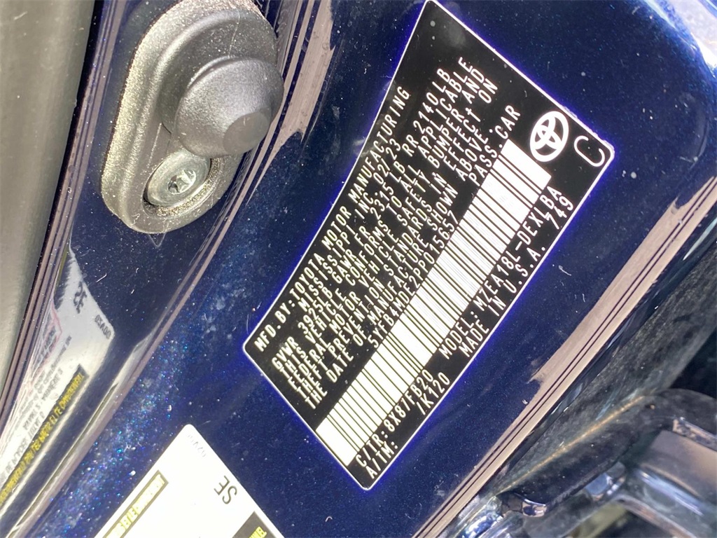 Vehicle image 28 of 35