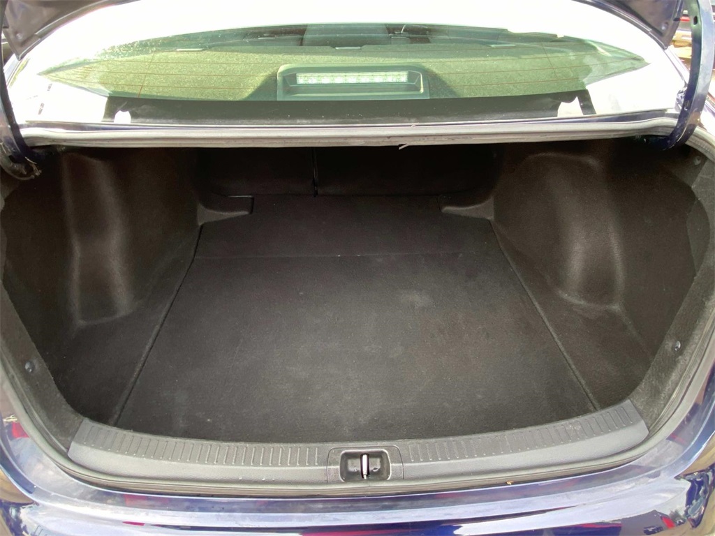 Vehicle image 11 of 35