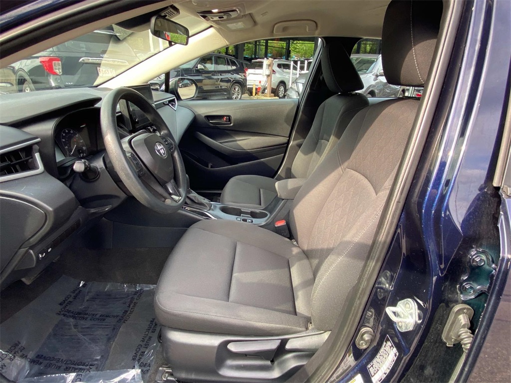 Vehicle image 15 of 35