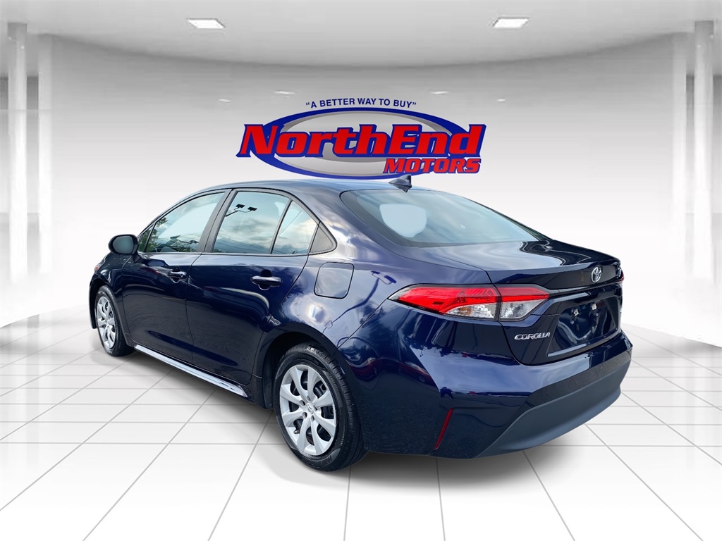 Vehicle image 7 of 35