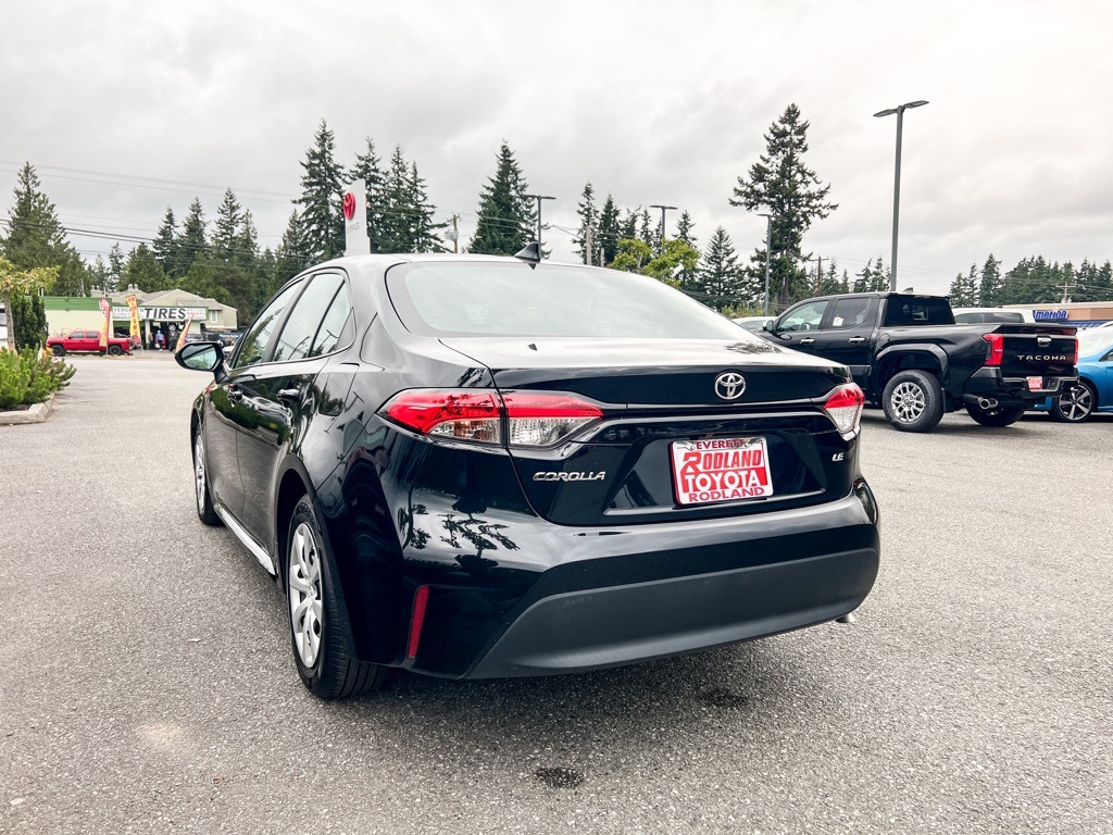 Vehicle image 8 of 20