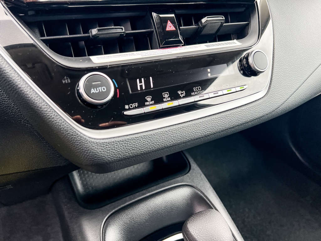 Vehicle image 17 of 20