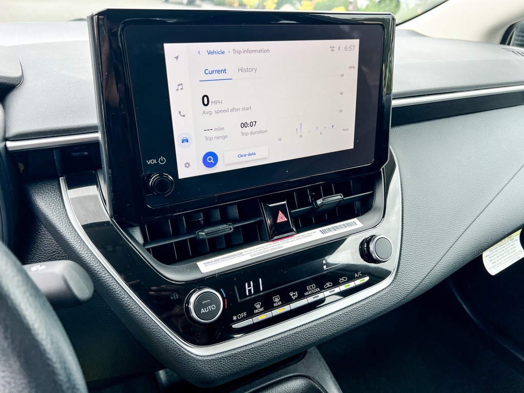 Vehicle image 15 of 20