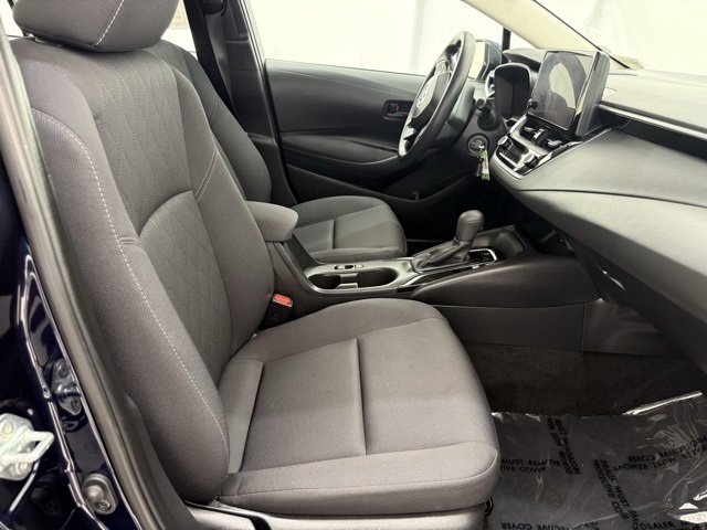 Vehicle image 13 of 39