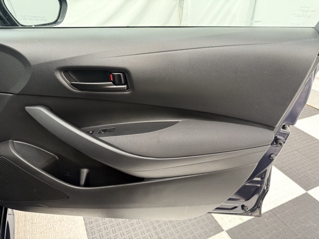 Vehicle image 23 of 39