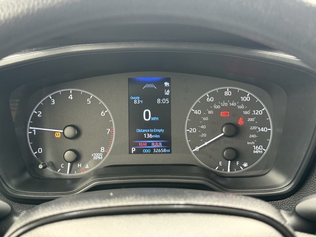 Vehicle image 18 of 39