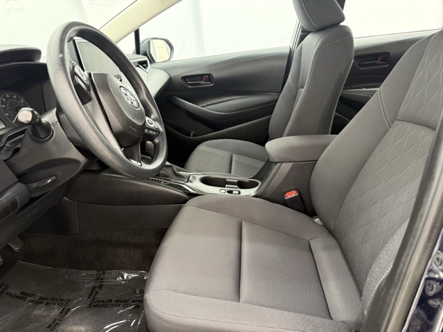 Vehicle image 14 of 39