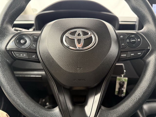 Vehicle image 17 of 39