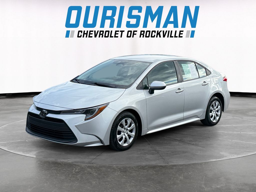 2023 Toyota Corolla LE Image 1 of 23