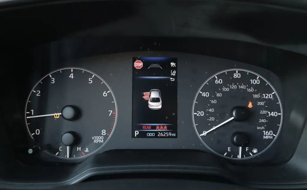 Vehicle image 16 of 19