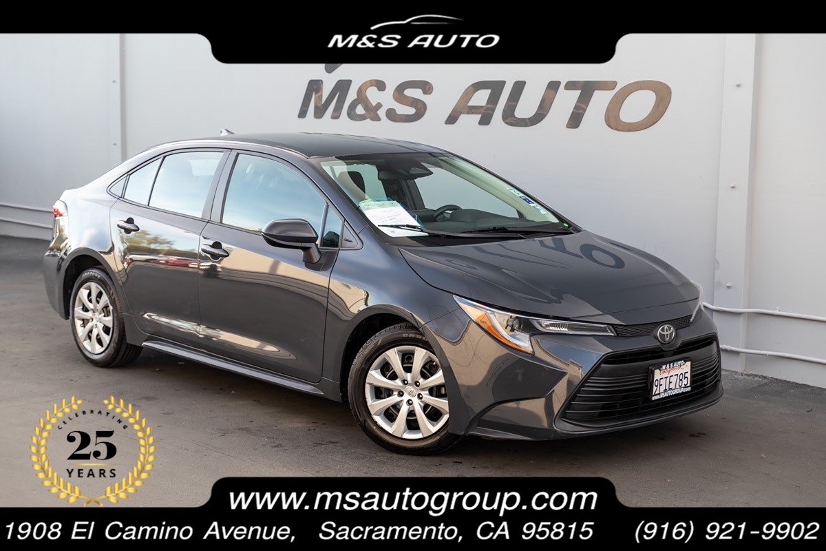 Vehicle image 7 of 16