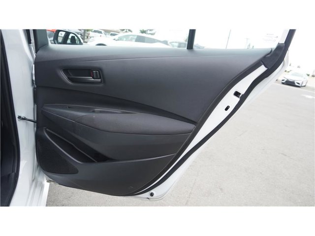 Vehicle image 19 of 29
