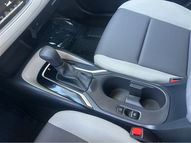 Vehicle image 29 of 40