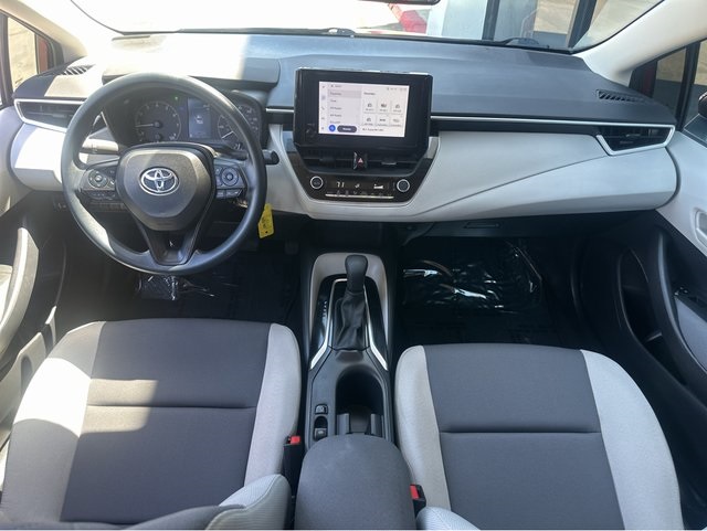 Vehicle image 8 of 40