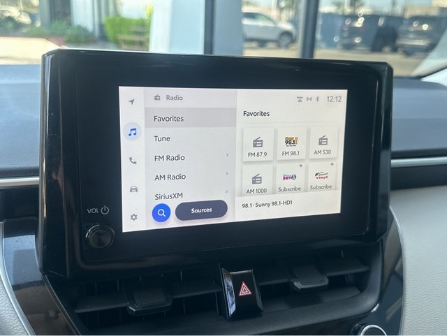 Vehicle image 9 of 40